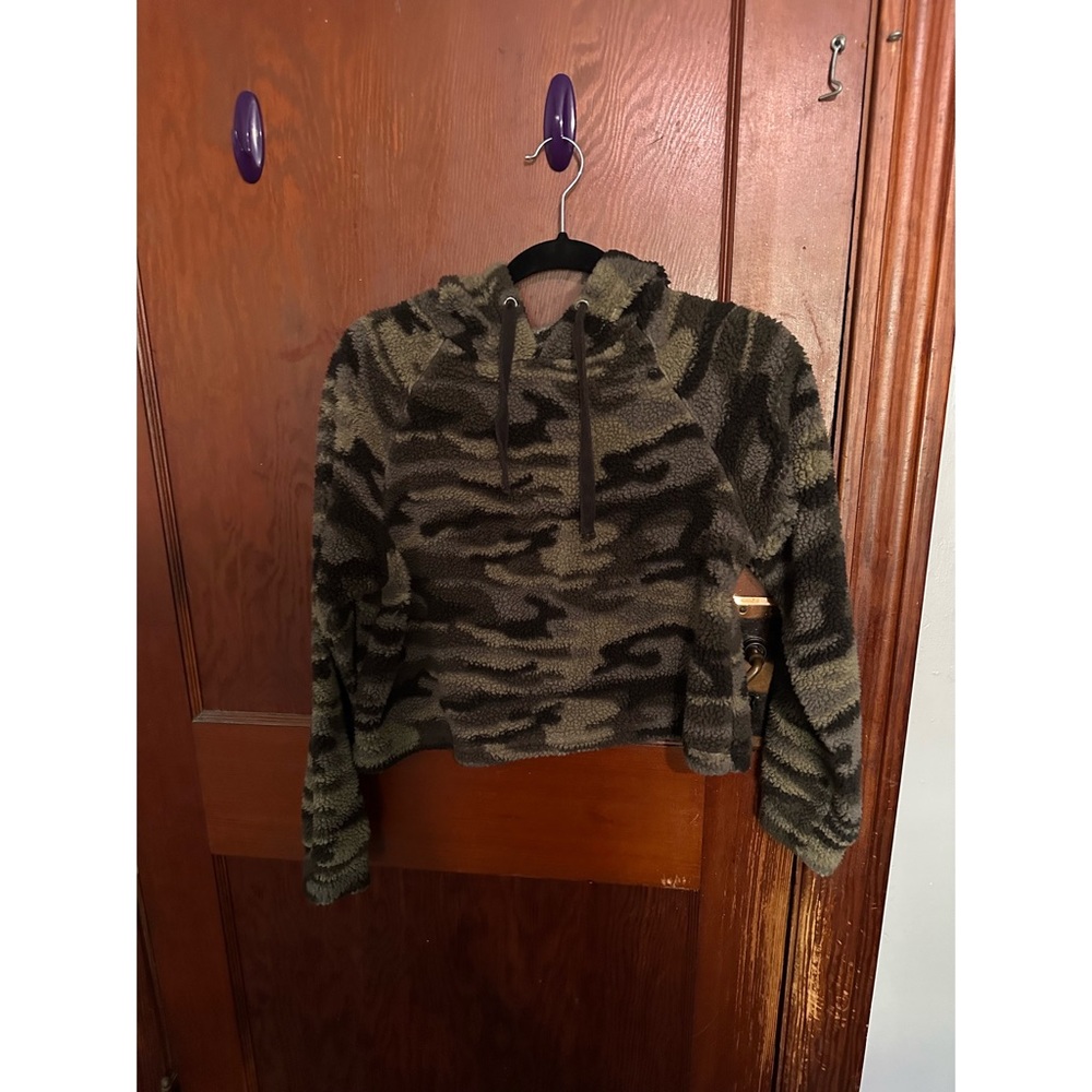 Cropped Camo Sherpa Hoodie